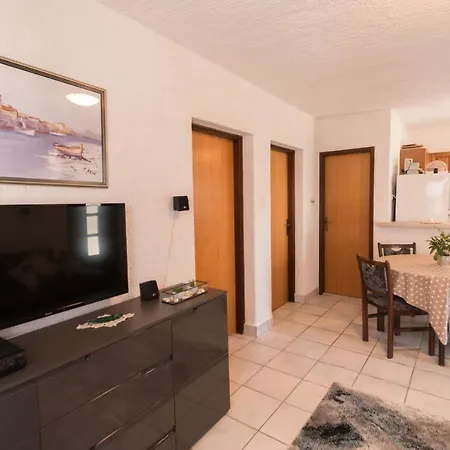 House Tara فير